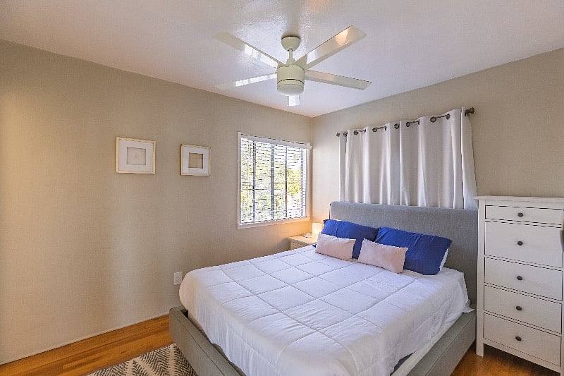Comfy queen size bed