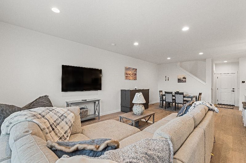 Furnished Finder property 453271_1 photo 4