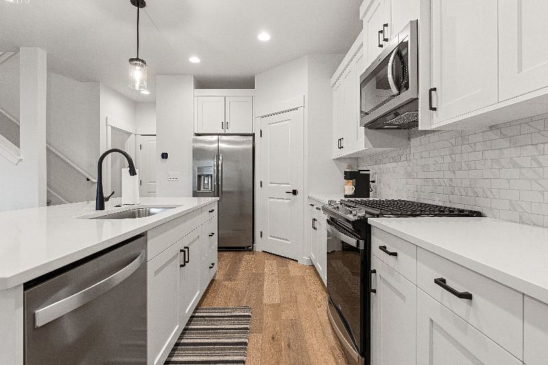 Furnished Finder property 453271_1 photo 15