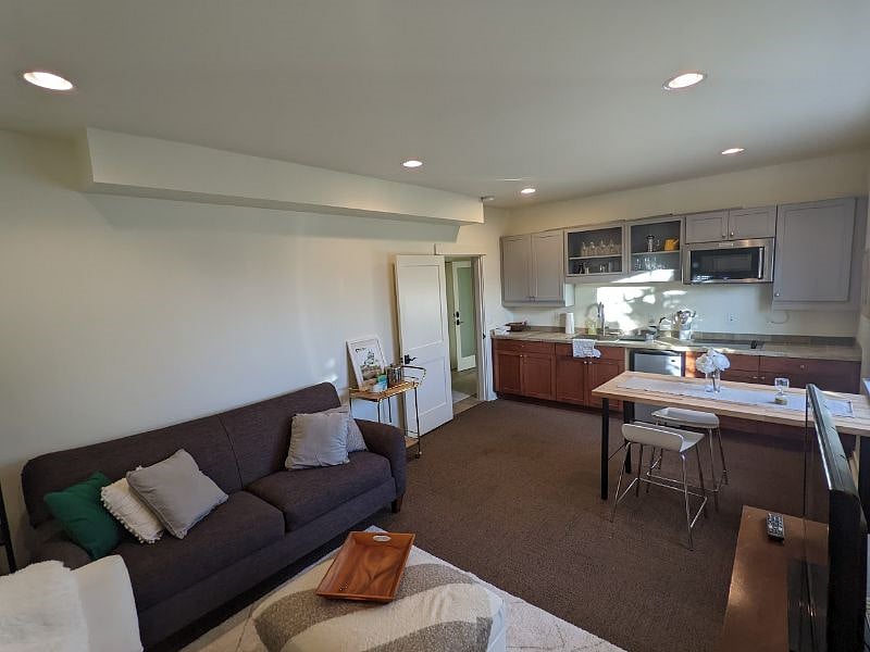 Furnished Finder property 453273_1 photo 12