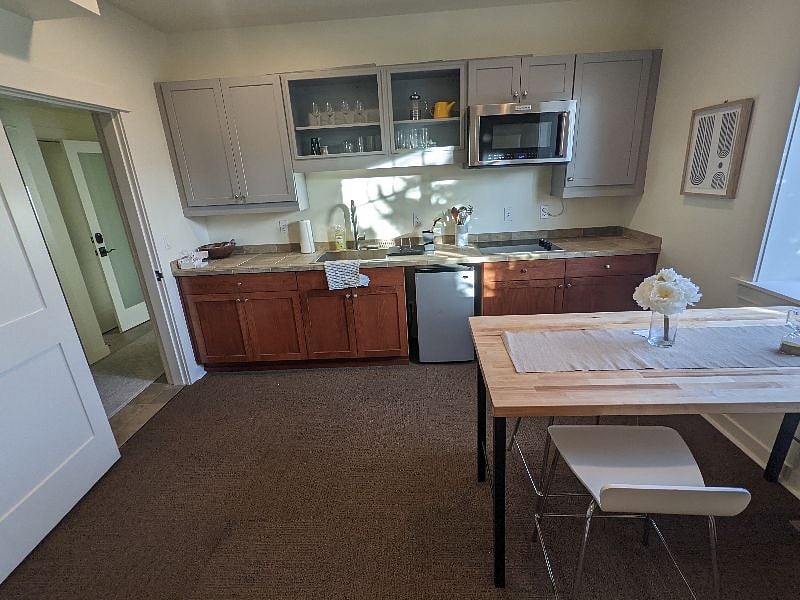 Furnished Finder property 453273_1 photo 16