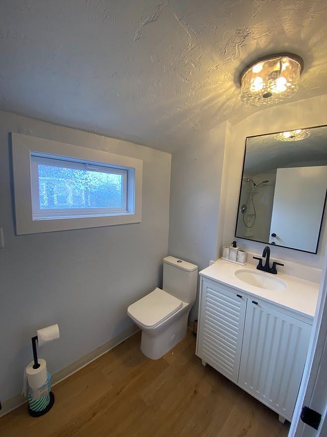 *New toilet
*New vanity
*New towel set

