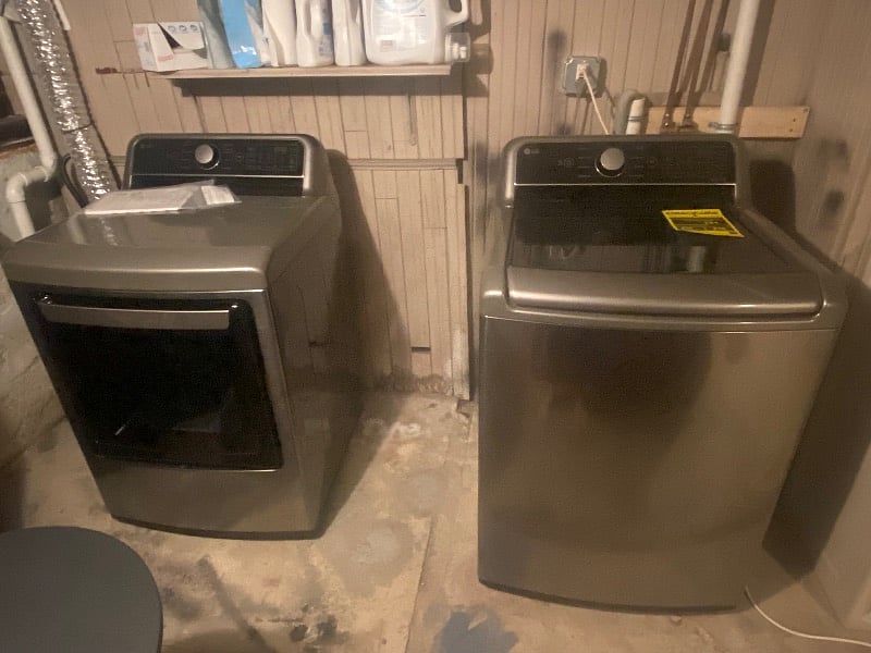 2023 LG washer and dryer
Laundry is shared with landlord in the buildings basement. 