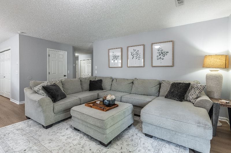 Furnished Finder property 453311_1 photo 3