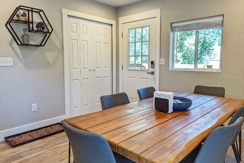 Furnished Finder property 453434_1 photo 9