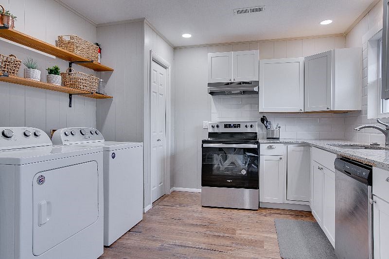 Furnished Finder property 453492_1 photo 7