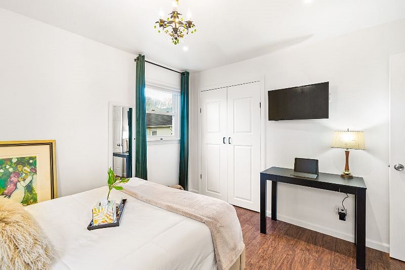 Furnished Finder property 453615_1 photo 12