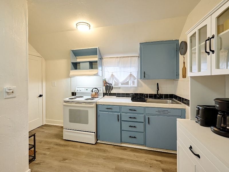 Furnished Finder property 453625_1 photo 18