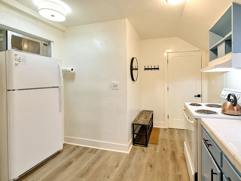 Furnished Finder property 453625_1 photo 21