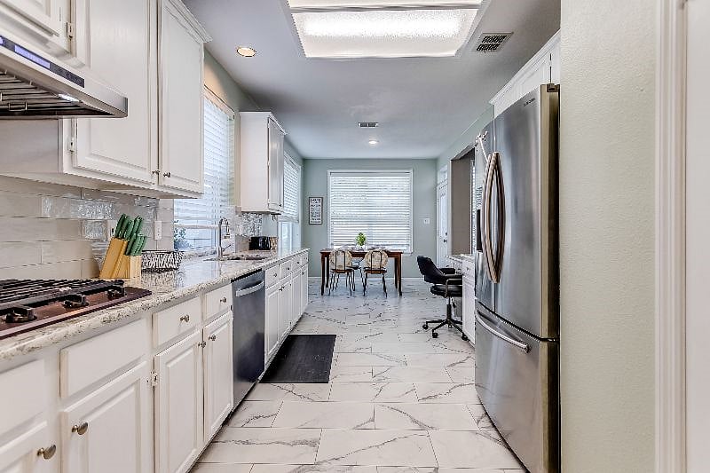 Furnished Finder property 453763_1 photo 15