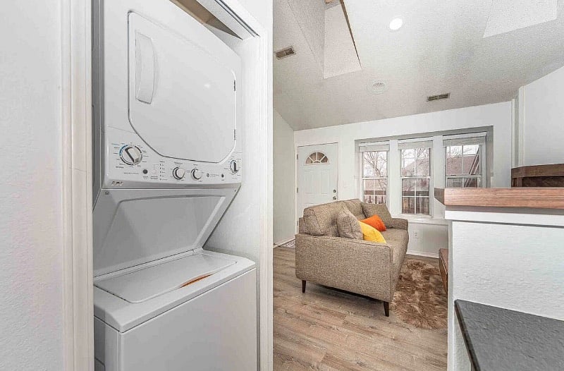 Furnished Finder property 453772_1 photo 3
