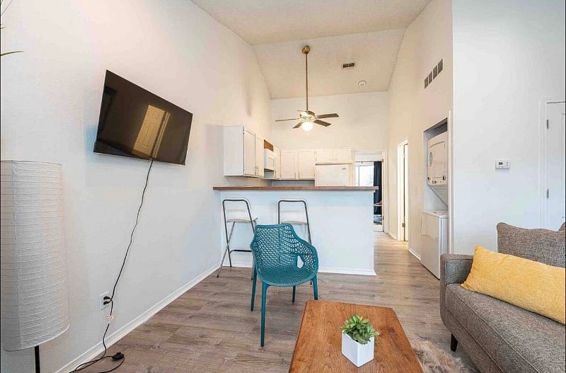 Furnished Finder property 453772_1 photo 9