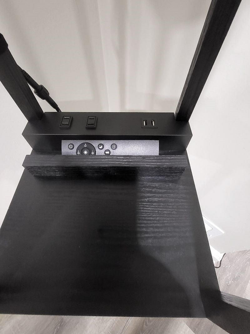 Night stand w/light and charging station in both rooms