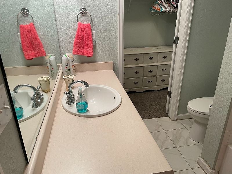 Furnished Finder property 453810_1 photo 10