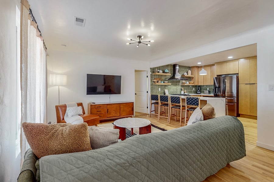 Furnished Finder property 453836_3 photo 5