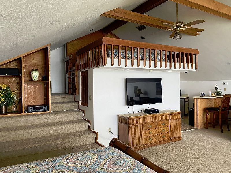 Above the TV is a King Size Bed - Loft Bed