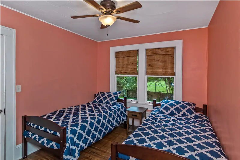 Third bedroom with two twin size beds
