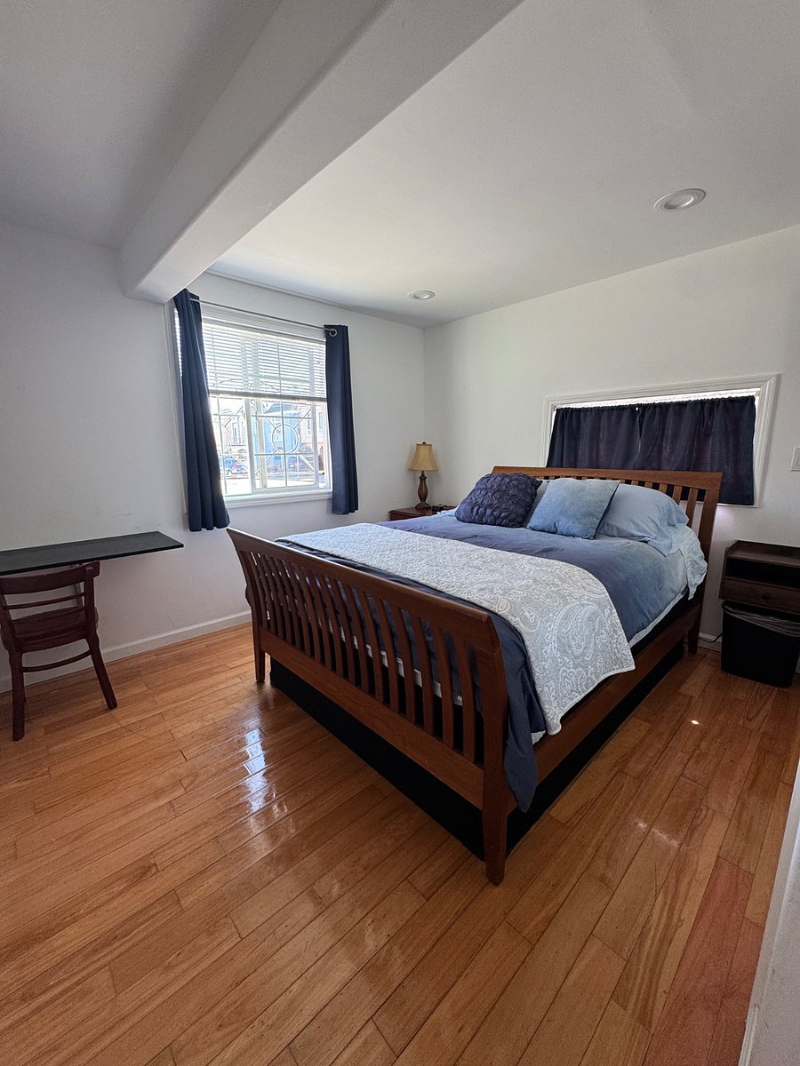 Bedrooms have a comfortable Queen size beds for a good night rest. Each bedroom has a fold down workstation with High Speed Fiber Optic Wi-Fi