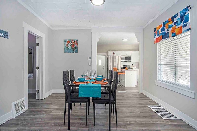 Furnished Finder property 453948_1 photo 9