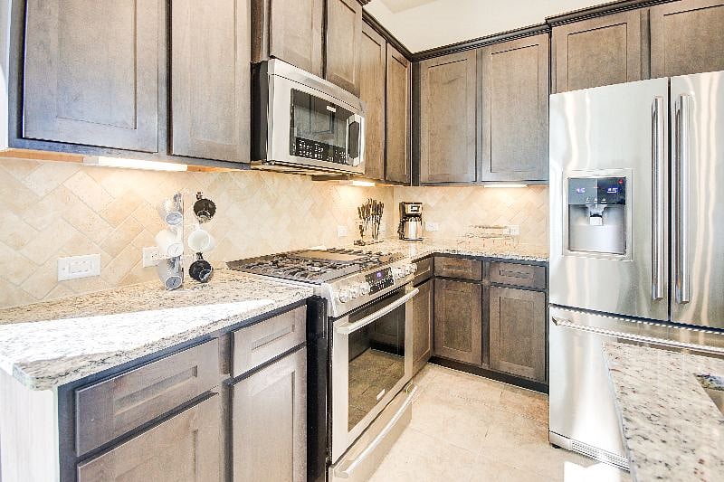 Furnished Finder property 453976_1 photo 12