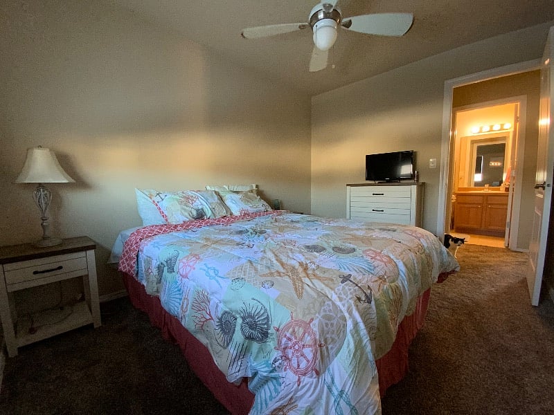 Furnished bedroom/queen bed