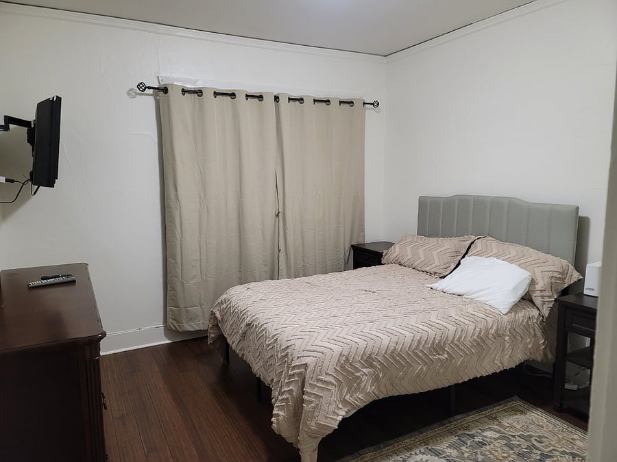 Furnished Finder property 454118_1 photo 6