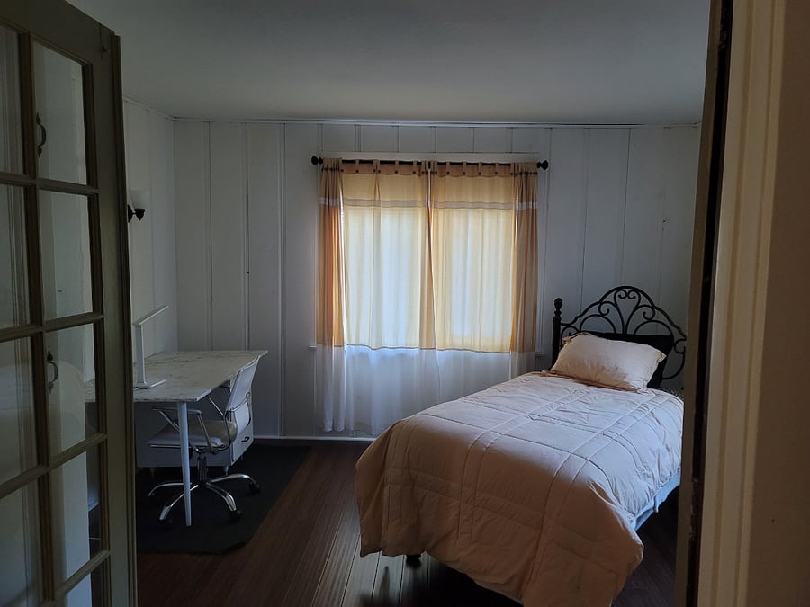 Furnished Finder property 454118_1 photo 8