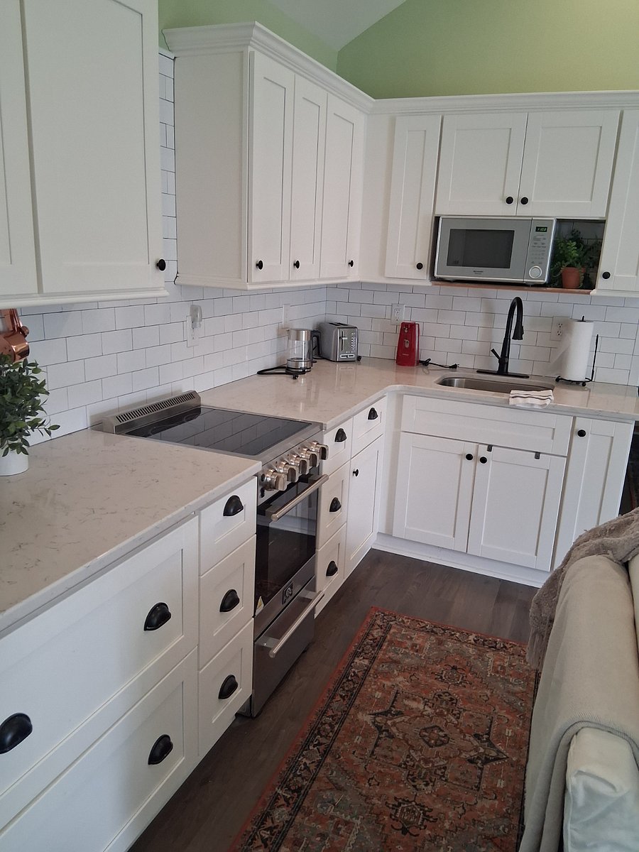Furnished Finder property 454154_2 photo 4