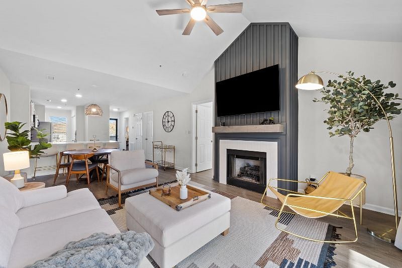 Furnished Finder property 454172_1 photo 1