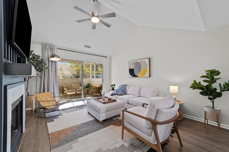 Furnished Finder property 454172_1 photo 12