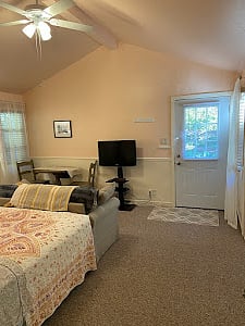Furnished Finder property 454183_2 photo 9
