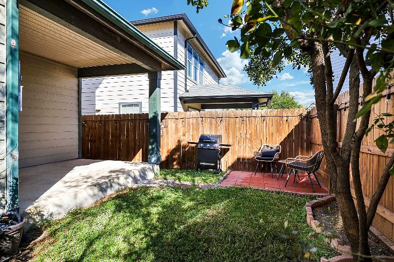 Furnished Finder property 454236_1 photo 32