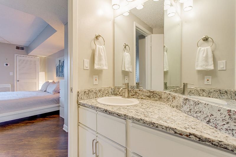 Furnished Finder property 454301_1 photo 13