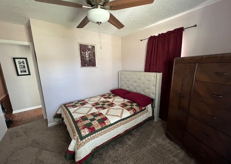 2nd Bedroom Full size Bed 