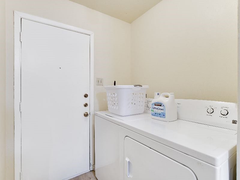Laundry in unit