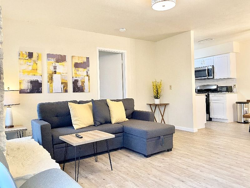 Furnished Finder property 454360_1 photo 5