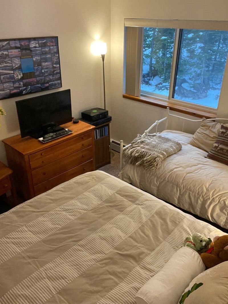 TV and lots of video games, consoles and DVD player in 2nd bedroom.