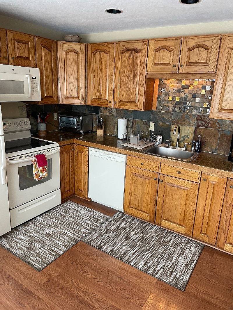 Furnished Finder property 454393_1 photo 5