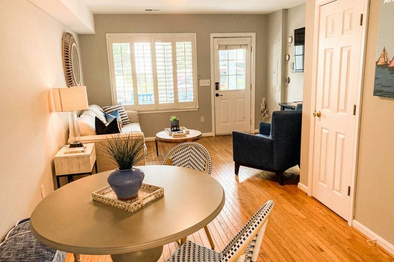 Furnished Finder property 454470_1 photo 2