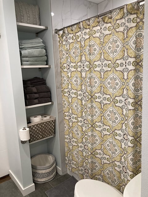 Towels included