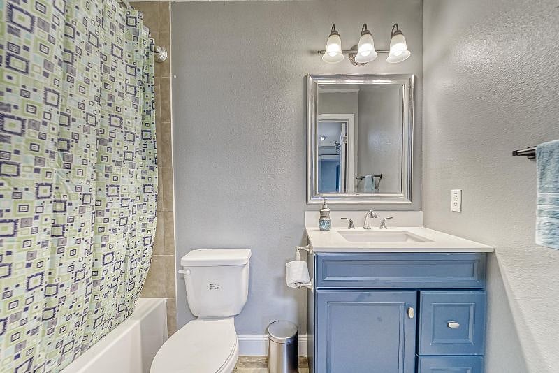 Full Size Tub with Shower