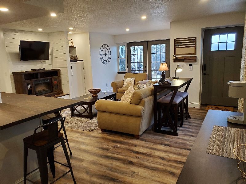 Furnished Finder property 454688_1 photo 5