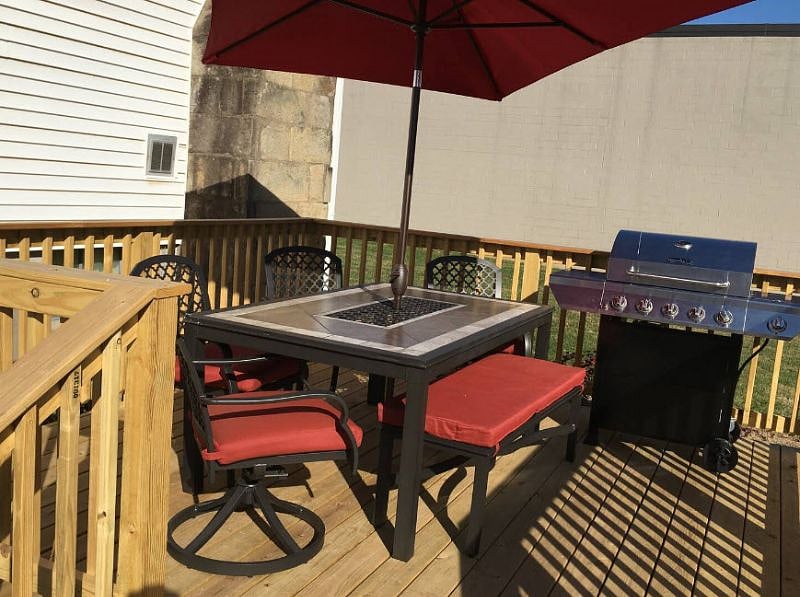 New Deck with Gas Grill