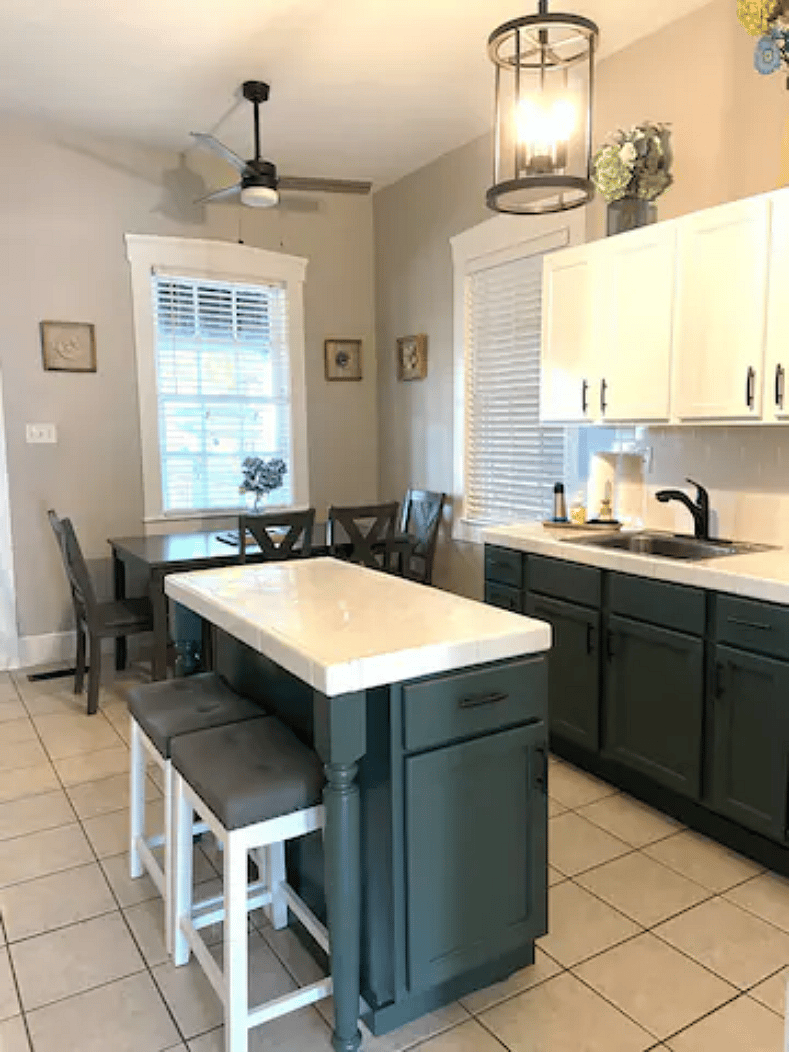 Full kitchen