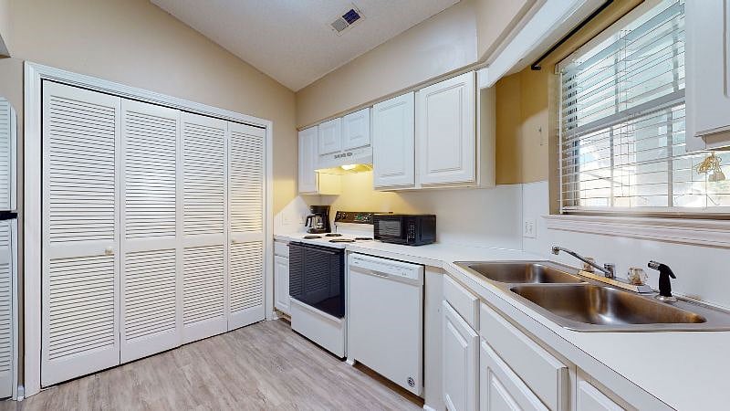 Furnished Finder property 454859_1 photo 6