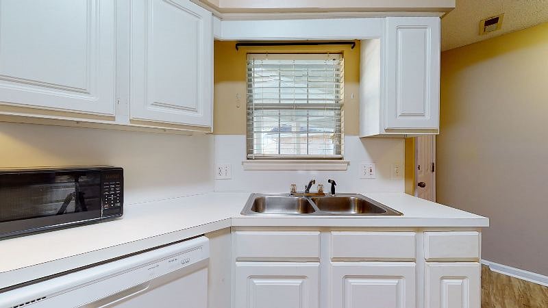 Furnished Finder property 454859_1 photo 7