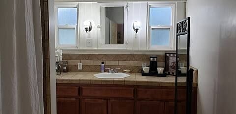 Furnished Finder property 454909_1 photo 3