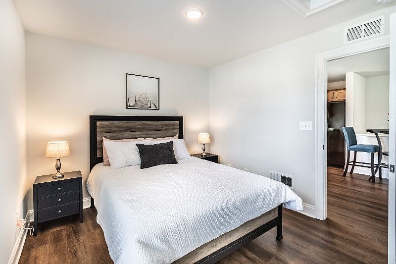 Furnished Finder property 454963_1 photo 6