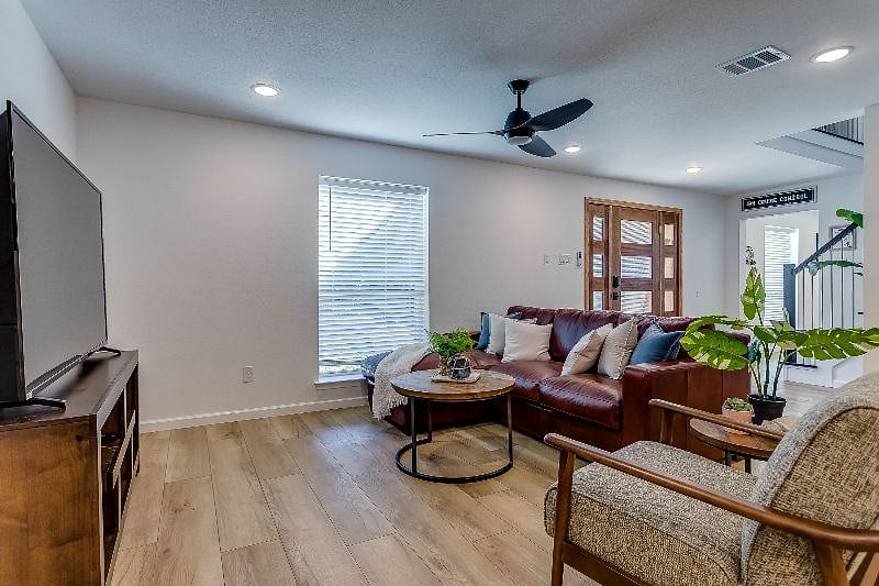 Furnished Finder property 455080_1 photo 9
