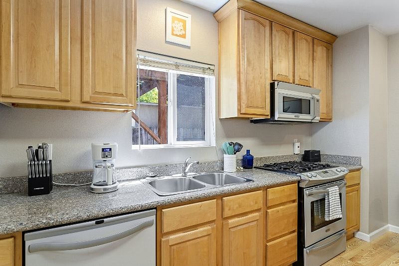 Furnished Finder property 455093_1 photo 5